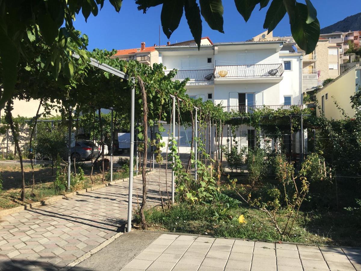 Apartment Duce Omis Exterior photo