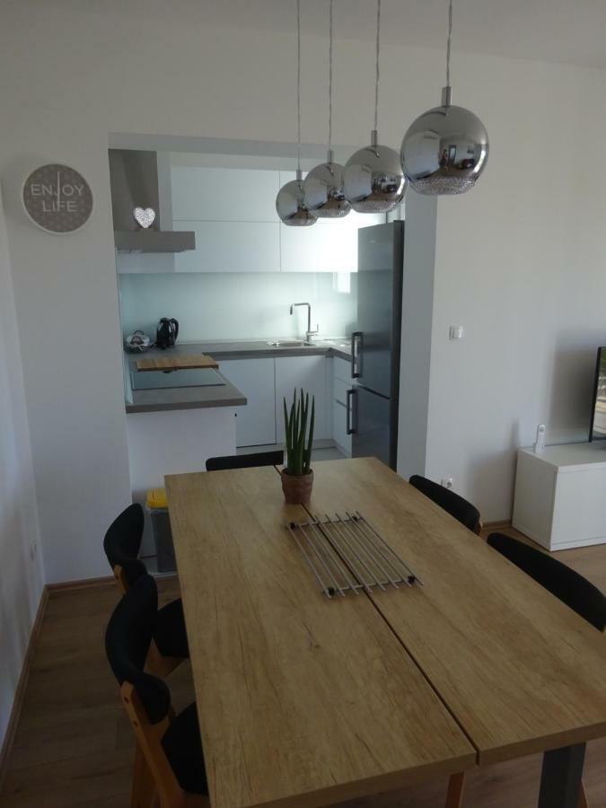 Apartment Duce Omis Exterior photo